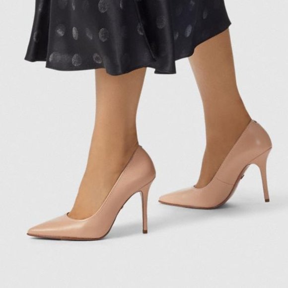 NWT Coach Waverly Leather Pump Heels Nude Size 9.5 classy work professional - Picture 1 of 9